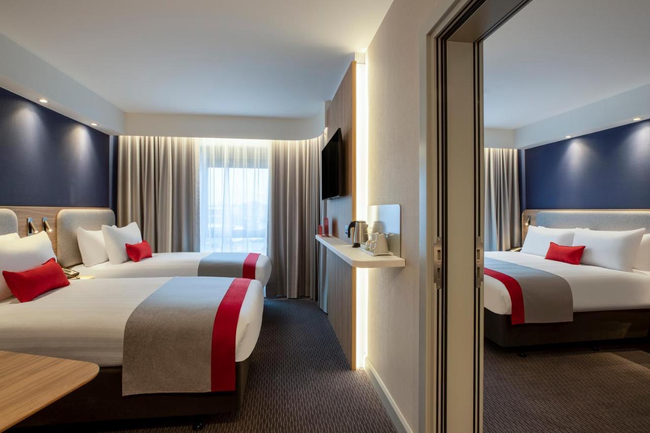 Holiday Inn Express Cambridge West - Cambourne By Ihg エクステリア 写真