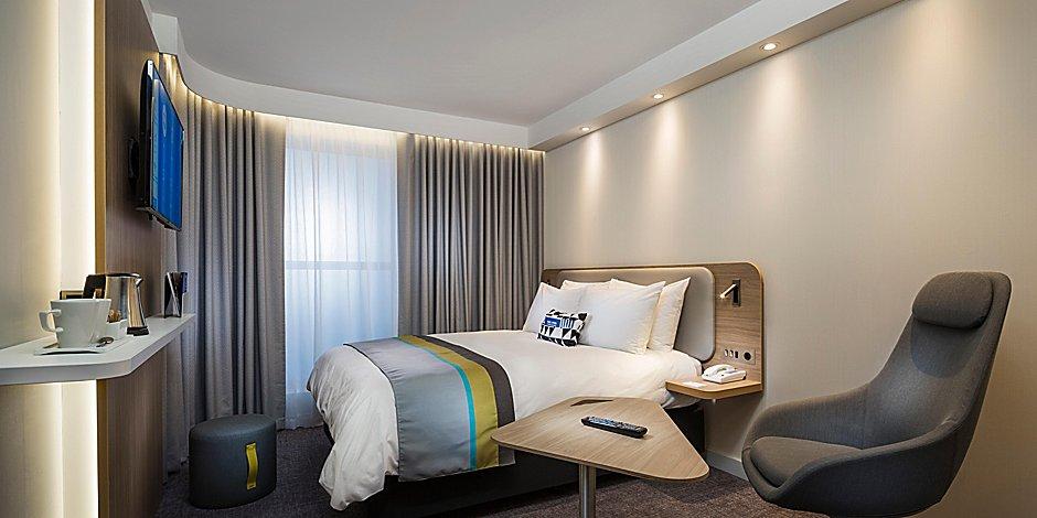 Holiday Inn Express Cambridge West - Cambourne By Ihg エクステリア 写真