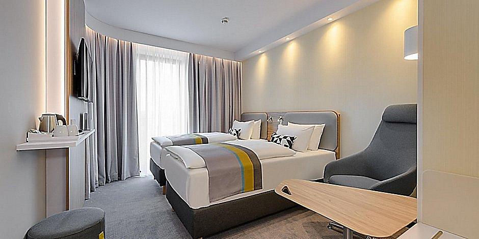 Holiday Inn Express Cambridge West - Cambourne By Ihg エクステリア 写真